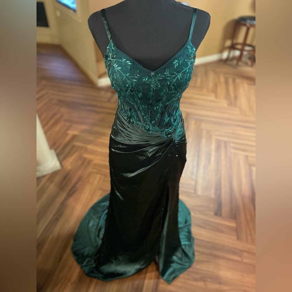 NWT Elegant Green Evening Gown